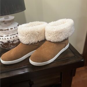 UGG Boots with Folded Top Size 8